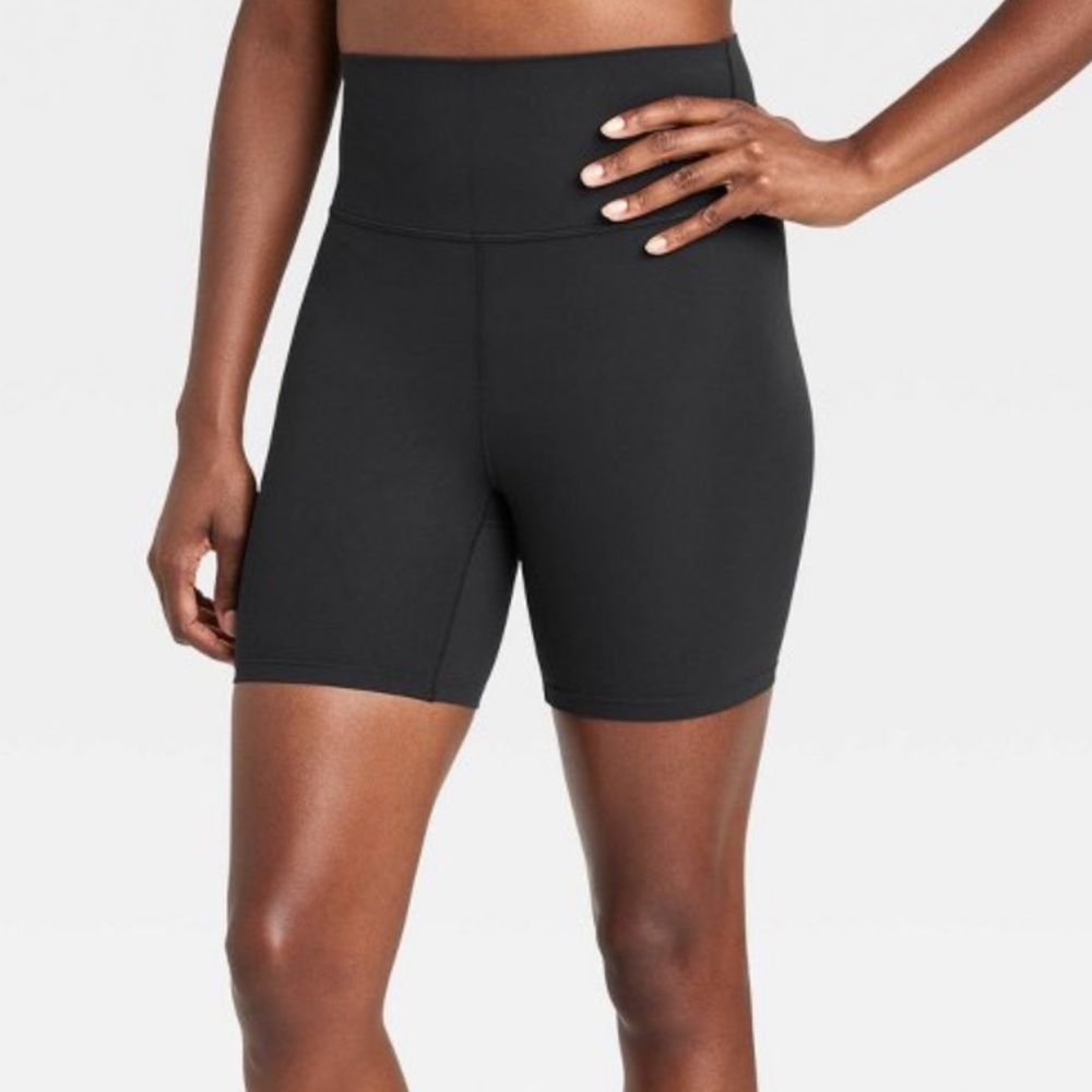 All in Motion Women's Black high rise Bike Shorts p